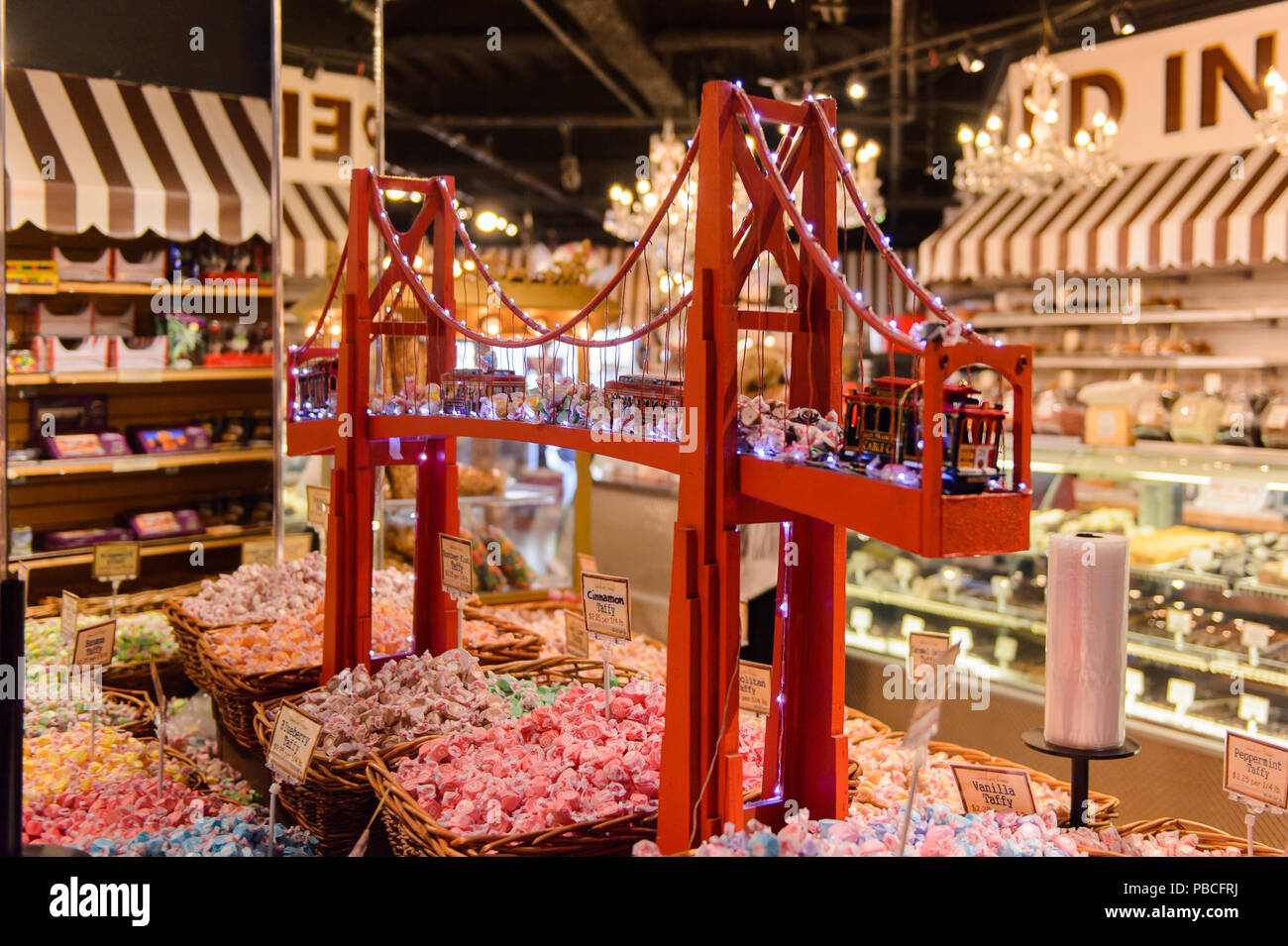 SAN FRANCISCO, USA OCT 5, 2015 Golden Gate bridge at Ghirardelli