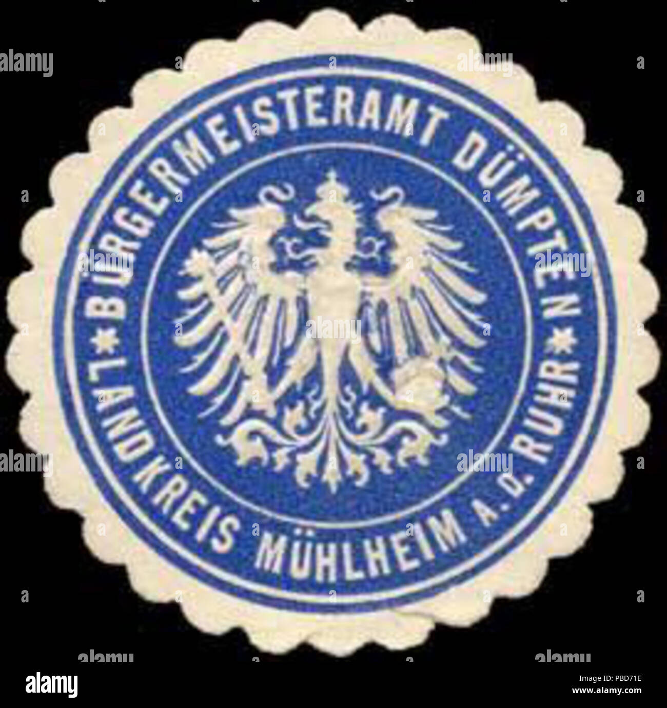 Alte Briefverschlussmarke aus Papier, welche seit ca. 1850 von Behoerden, Anwaelten, Notaren und Firmen zum verschliessen der Post verwendet wurde. 1331 Siegelmarke Bürgermeisteramt Dümpten - Landkreis Mühlheim an der Ruhr W0259893 Stock Photo
