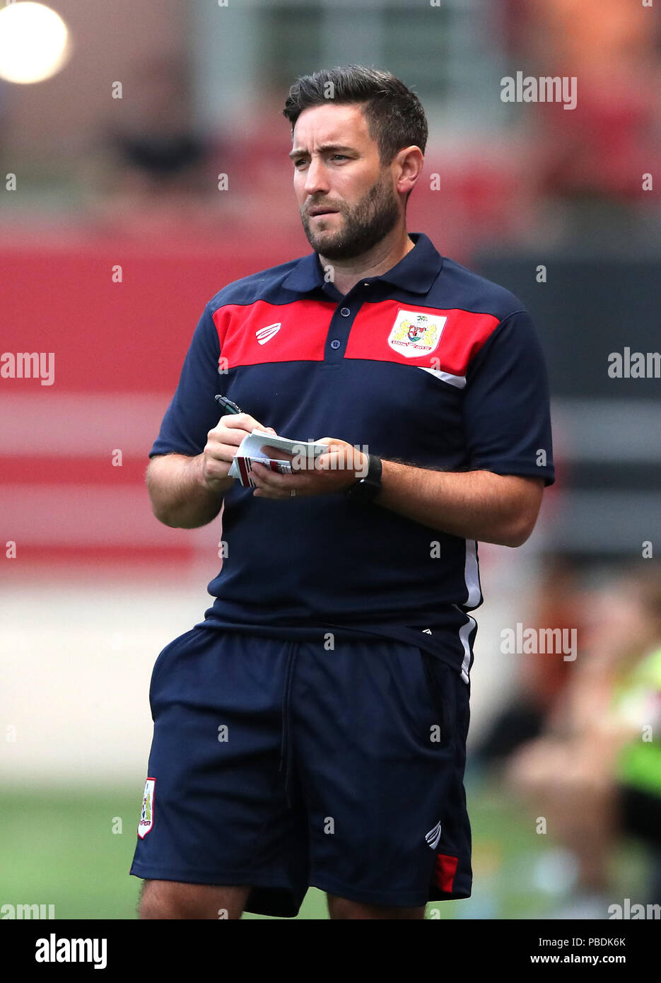 Bristol City Head Coach Lee Johnson during a pre-season friendly match at Ashton Gate, Bristol. PRESS ASSOCIATION Photo. Picture date: Friday July 27, 2018. See PA story SOCCER Bristol City. Photo credit should read: Nick Potts/PA Wire. No use with unauthorised audio, video, data, fixture lists, club/league logos or "live" services. Online in-match use limited to 75 images, no video emulation. No use in betting, games or single club/league/player publications. Stock Photo