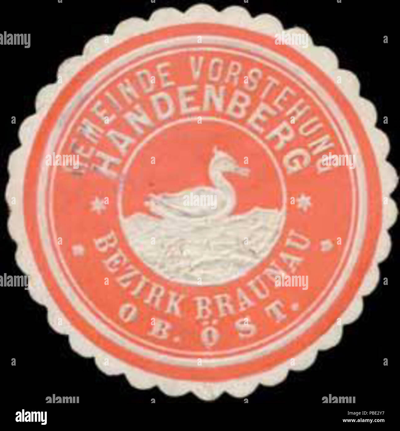 Alte Briefverschlussmarke aus Papier, welche seit ca. 1850 von Behoerden, Anwaelten, Notaren und Firmen zum verschliessen der Post verwendet wurde. 1378 Siegelmarke Gemeinde Vorstehung Handenberg Bezirk Braunau Ober-Österreich W0320600 Stock Photo