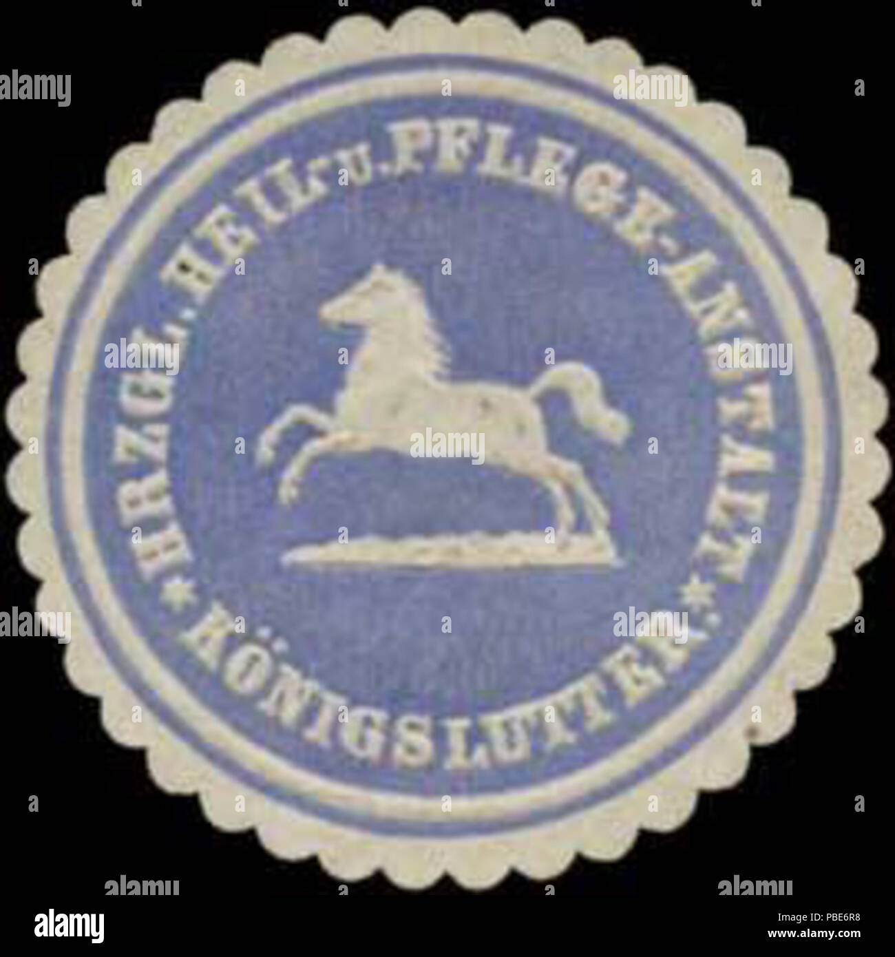 Alte Briefverschlussmarke aus Papier, welche seit ca. 1850 von Behoerden, Anwaelten, Notaren und Firmen zum verschliessen der Post verwendet wurde. 1398 Siegelmarke H. Heil- und Pflege-Anstalt-Königslutter W0350573 Stock Photo