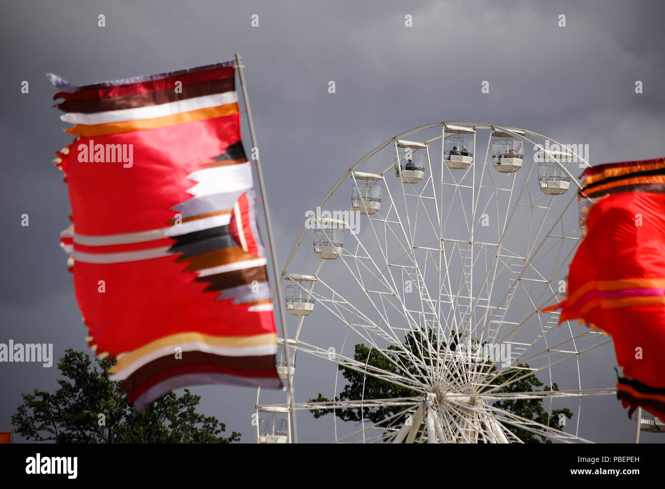 Wiltshire, UK.  28th July 2018. Fresher weather bring cooler conditions to the festival but the party atmosphere is heating up with people enjoying the eclectic live music and dance. Credit: Wayne Farrell/Alamy Live News Stock Photo