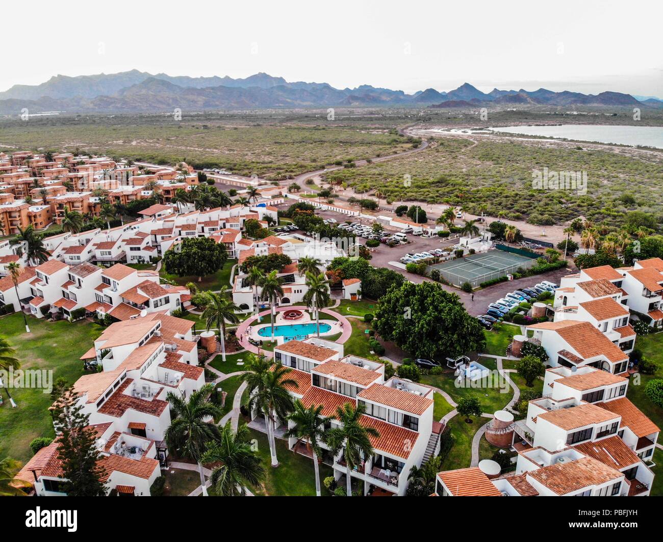 Vista aérea de departamentos y condominios en la playa turística San Carlos, Sonora, Mexico  (Photo: Luis Gutiérrez / NortePhoto.com)  Aerial view of apartments and condominiums in the tourist beach San Carlos, Sonora, Mexico   (Photo: Luis Gutiérrez / NortePhoto.com) Stock Photo