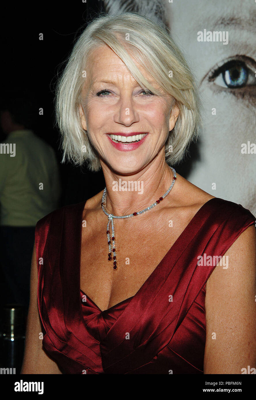 Helen Mirren arriving at THE QUEEN premiere at the Academy Of Motion Pictures & Science  In Los Angeles.  headshot smile eye contact 01 MirrenHelen01 Red Carpet Event, Vertical, USA, Film Industry, Celebrities,  Photography, Bestof, Arts Culture and Entertainment, Topix Celebrities fashion /  Vertical, Best of, Event in Hollywood Life - California,  Red Carpet and backstage, USA, Film Industry, Celebrities,  movie celebrities, TV celebrities, Music celebrities, Photography, Bestof, Arts Culture and Entertainment,  Topix, headshot, vertical, one person,, from the year , 2006, inquiry tsuni@Gamm Stock Photo