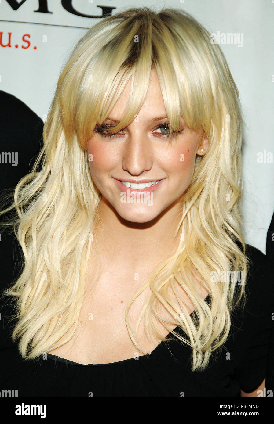Ashley Simpson Ashley Simpson arriving at the Clive Davis Pre-Grammys Party at the
