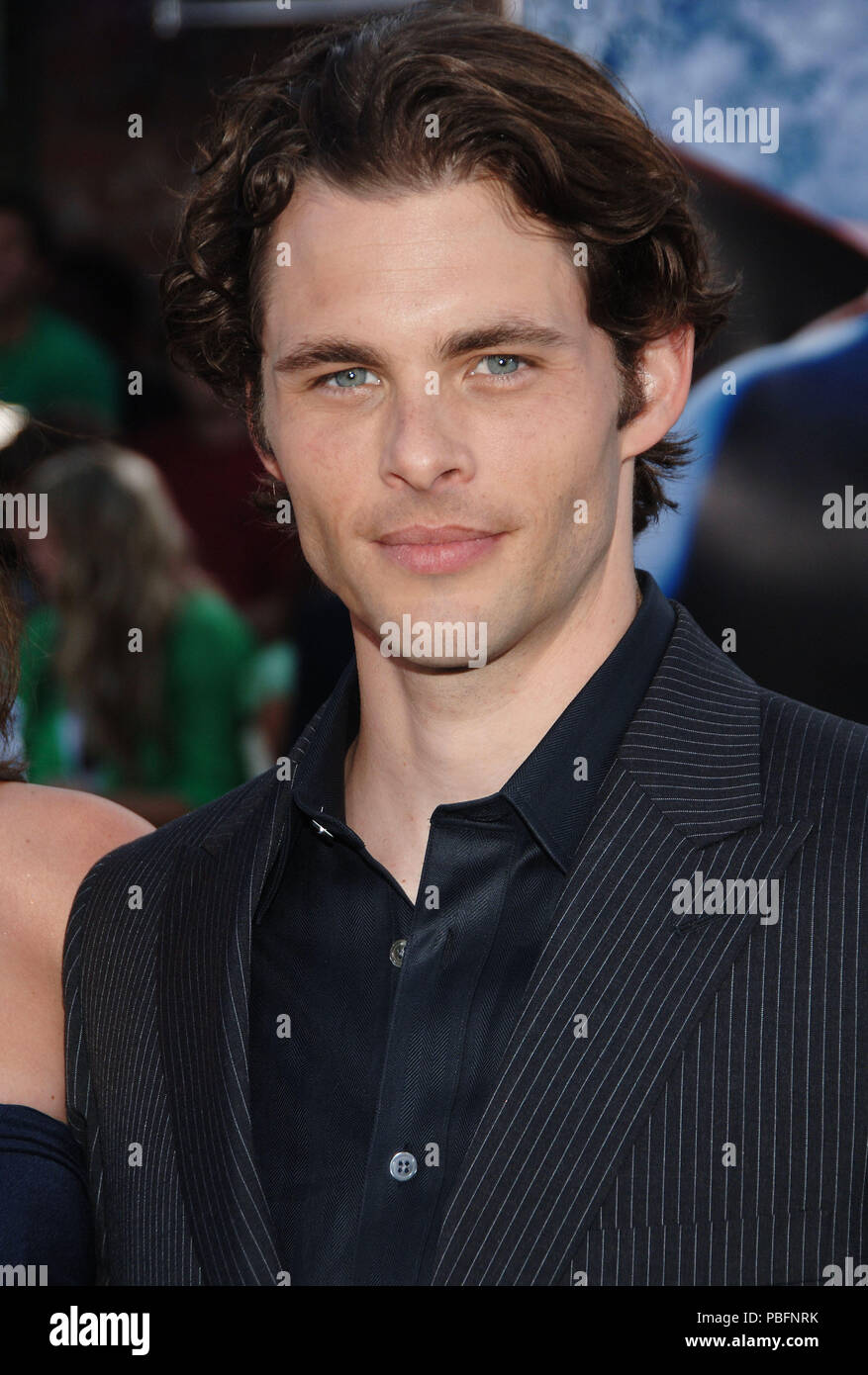 James Marsden  arriving at the SUPERMAN RETURNS Premiere at the Westwood Village Theatre in Los Angeles. June 21, 2006.06 MarsdenJames117 Red Carpet Event, Vertical, USA, Film Industry, Celebrities,  Photography, Bestof, Arts Culture and Entertainment, Topix Celebrities fashion /  Vertical, Best of, Event in Hollywood Life - California,  Red Carpet and backstage, USA, Film Industry, Celebrities,  movie celebrities, TV celebrities, Music celebrities, Photography, Bestof, Arts Culture and Entertainment,  Topix, headshot, vertical, one person,, from the year , 2006, inquiry tsuni@Gamma-USA.com Stock Photo