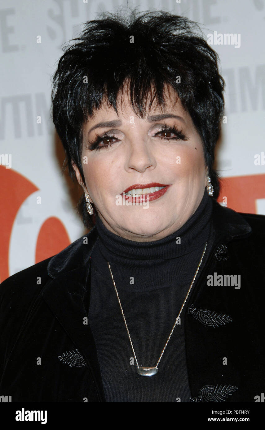 LiZa Minnelli arriving at the LiZa with a ' Z ' celebrating the restoration of the 1972 Classic Television Concert  at the MGM Theatre in Los Angeles. March 21, 2006.06 MinnelliLiZa Red Carpet Event, Vertical, USA, Film Industry, Celebrities,  Photography, Bestof, Arts Culture and Entertainment, Topix Celebrities fashion /  Vertical, Best of, Event in Hollywood Life - California,  Red Carpet and backstage, USA, Film Industry, Celebrities,  movie celebrities, TV celebrities, Music celebrities, Photography, Bestof, Arts Culture and Entertainment,  Topix, headshot, vertical, one person,, from the Stock Photo