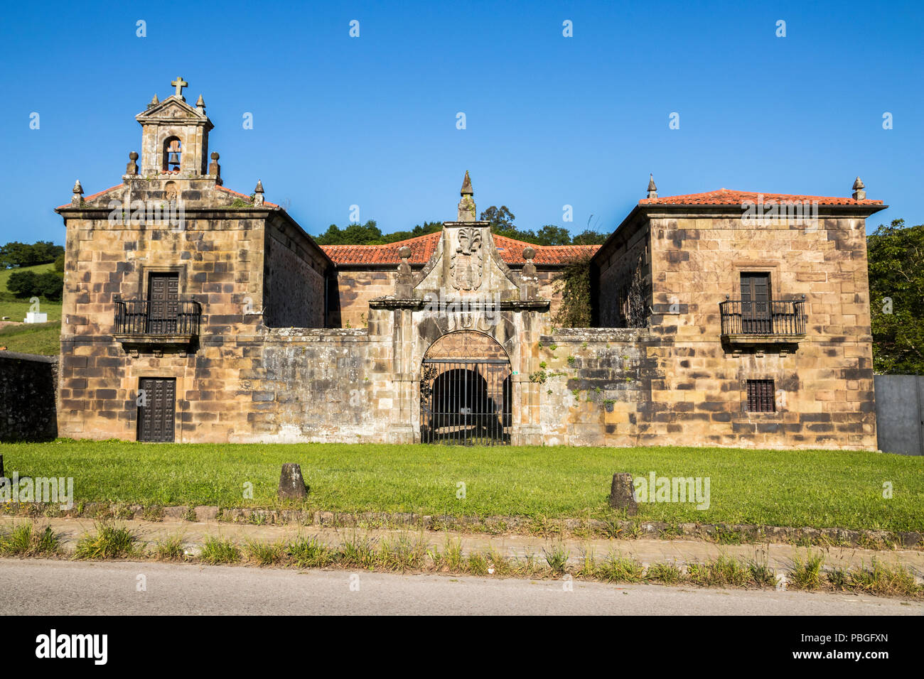 Foto de Palacio de La Rañada o de Juan Cuesta Mercadillo en Penagos, Cantabria
