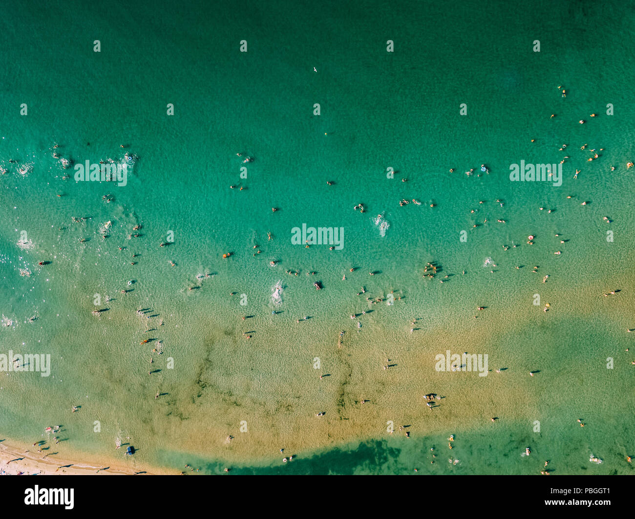 Clear ocean water hi-res stock photography and images - Alamy