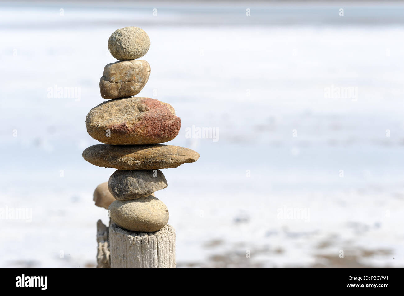Wellness Stacking Rocks Wellness stone hi-res stock photography and images - Alamy