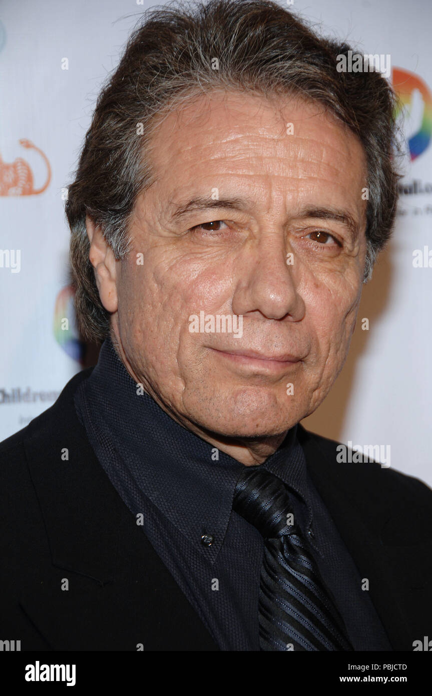 Edward James Olmos  arriving at the NOCHE DE NINOS GALA honoring Johnny Depp at the Beverly Hilton In Los Angeles.  headshot eye contact OlmosEdwardJames97 Red Carpet Event, Vertical, USA, Film Industry, Celebrities,  Photography, Bestof, Arts Culture and Entertainment, Topix Celebrities fashion /  Vertical, Best of, Event in Hollywood Life - California,  Red Carpet and backstage, USA, Film Industry, Celebrities,  movie celebrities, TV celebrities, Music celebrities, Photography, Bestof, Arts Culture and Entertainment,  Topix, headshot, vertical, one person,, from the year , 2006, inquiry tsun Stock Photo