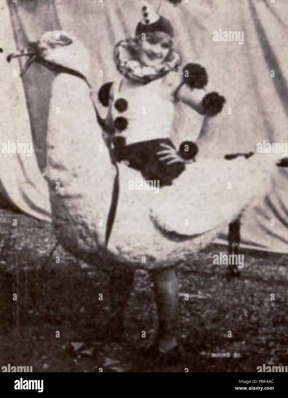 Circus clown vintage hi-res stock photography and images - Alamy