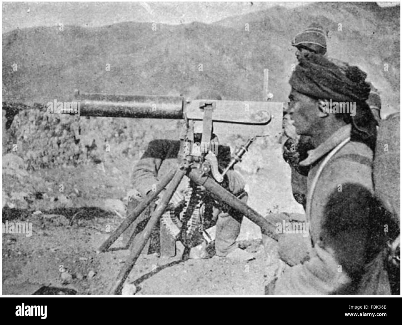 World war soldiers pose hi-res stock photography and images - Alamy