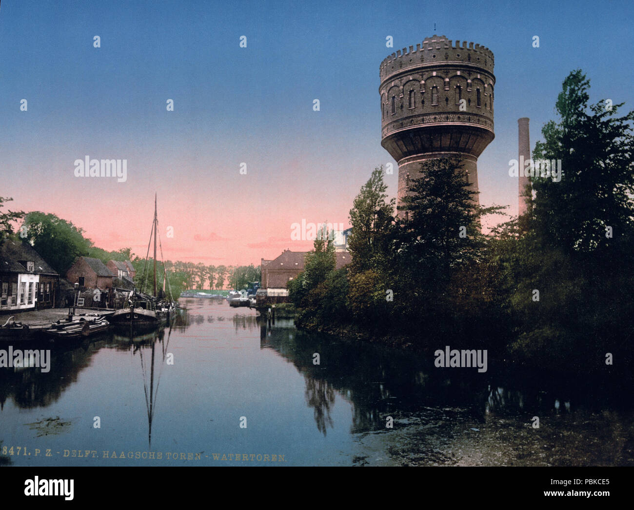. Nederlands: Haagsche Toren Delft (watertoren) 1890-1900 . between 1890 and 1905 737 Haagsche Toren Delft Stock Photo