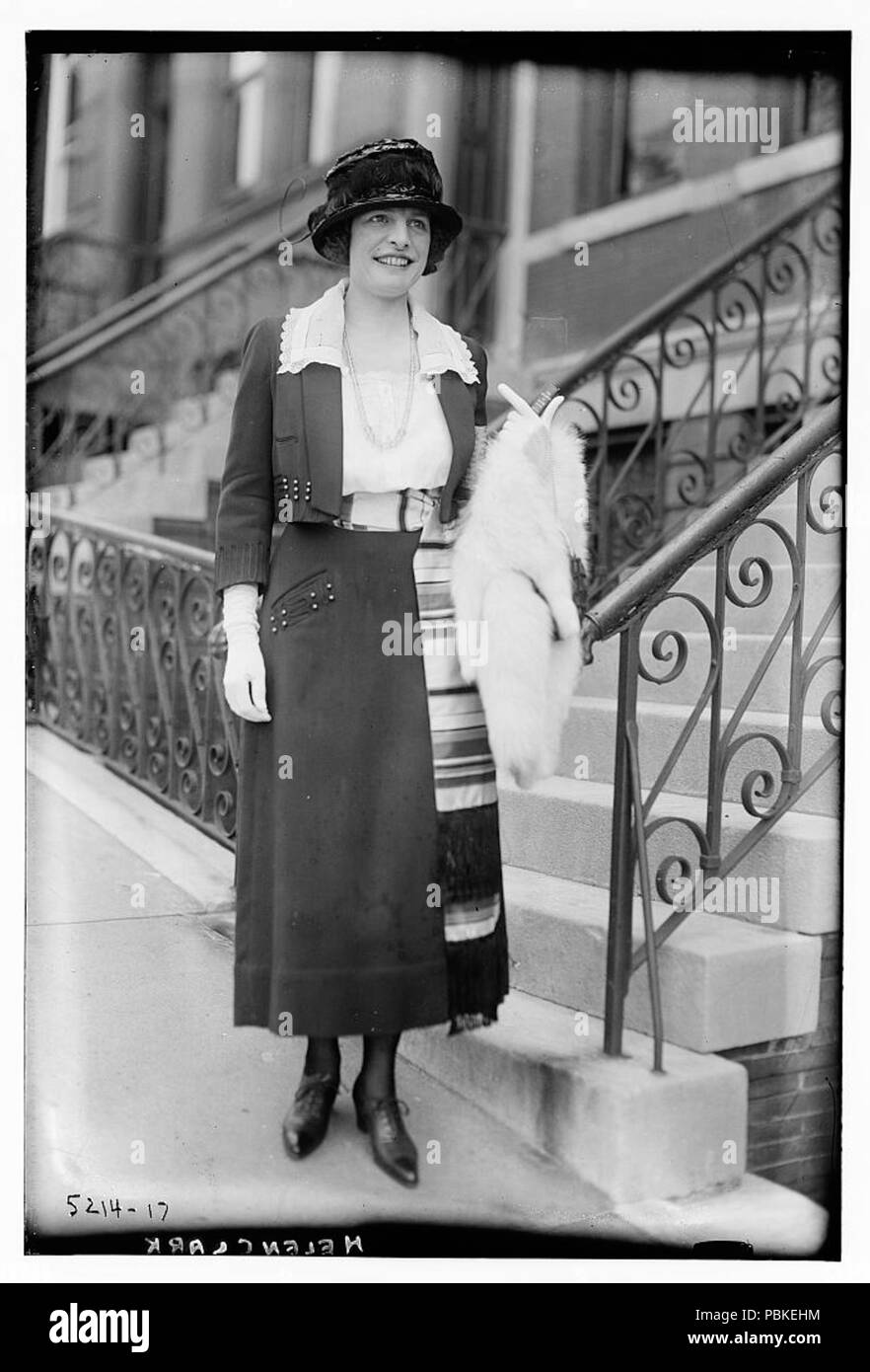 . English: Helen Clark, the singer circa 1920 . circa 1920 750 Helen Clark, the singer circa 1920 Stock Photo