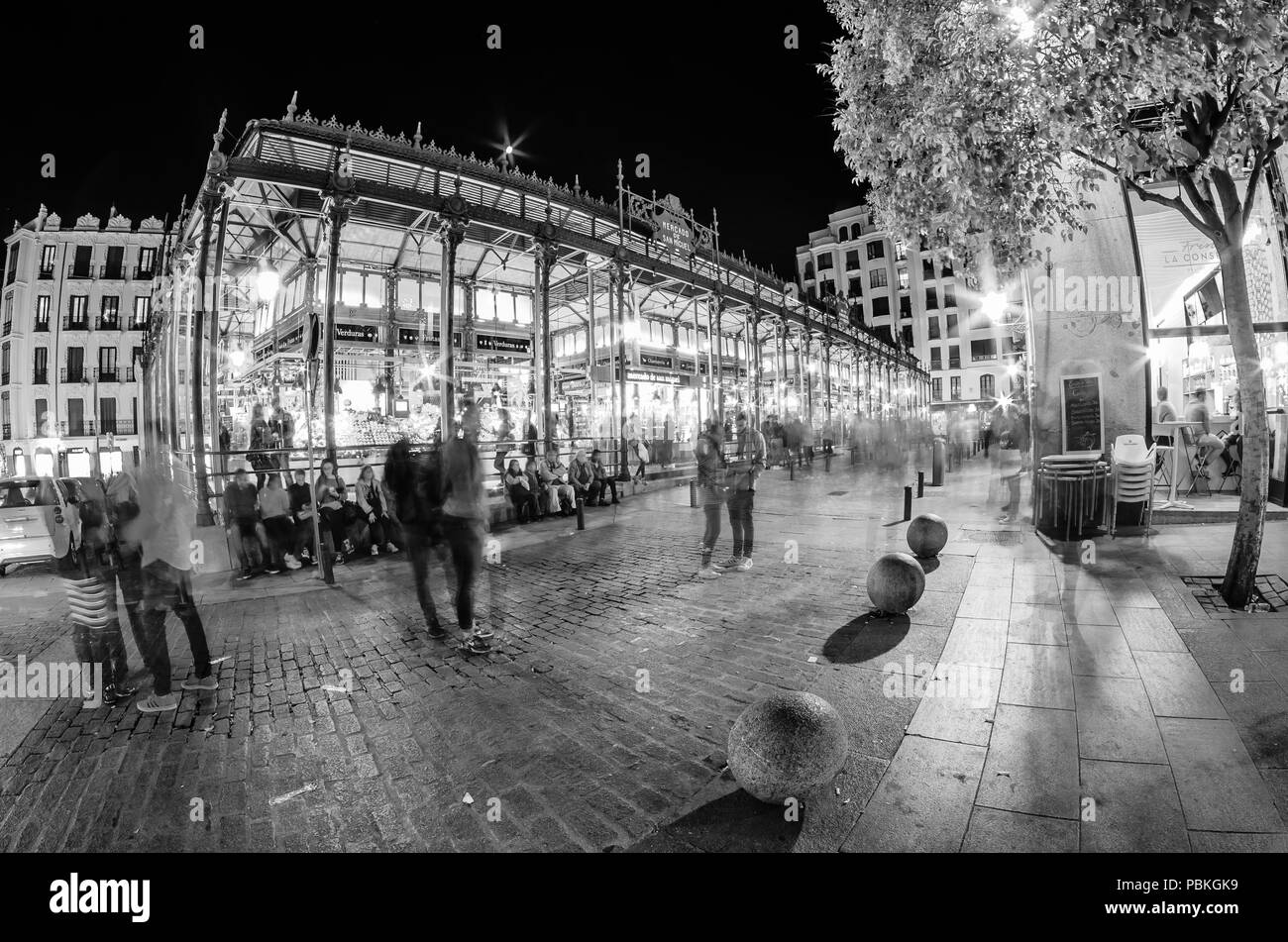 MADRID, SPAIN - OCTOBER 28, 2017: Night outside view of the 'Mercado de San Miguel' (Market of San Miguel), popular among tourists Stock Photo