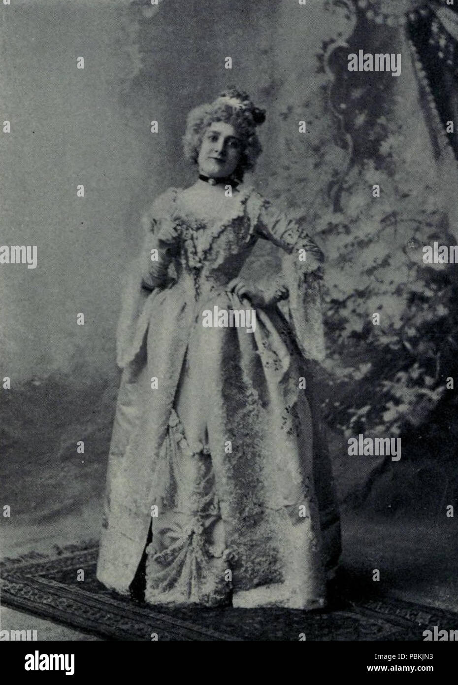 847 Julia Marlowe as Lady Teazle Stock Photo