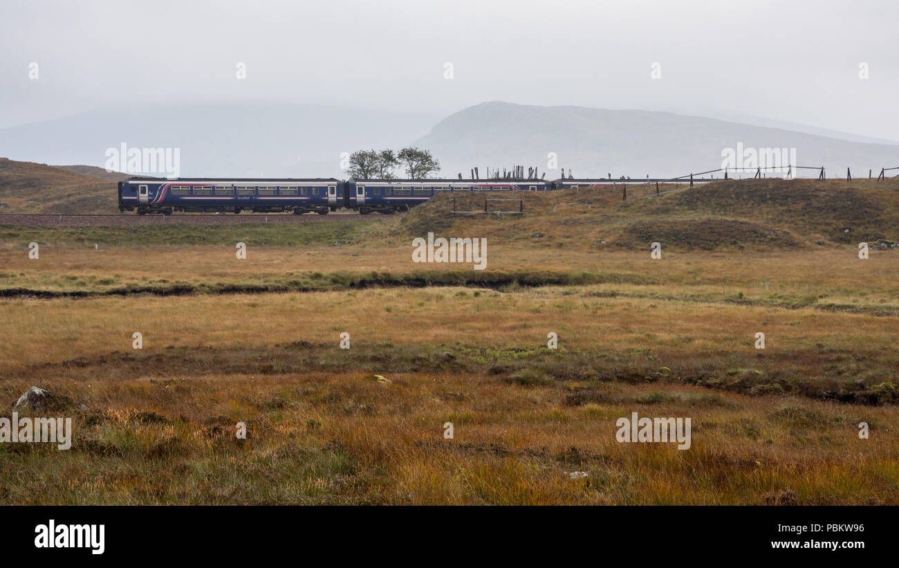 Scotland trains rannoch moor hi-res stock photography and images - Alamy