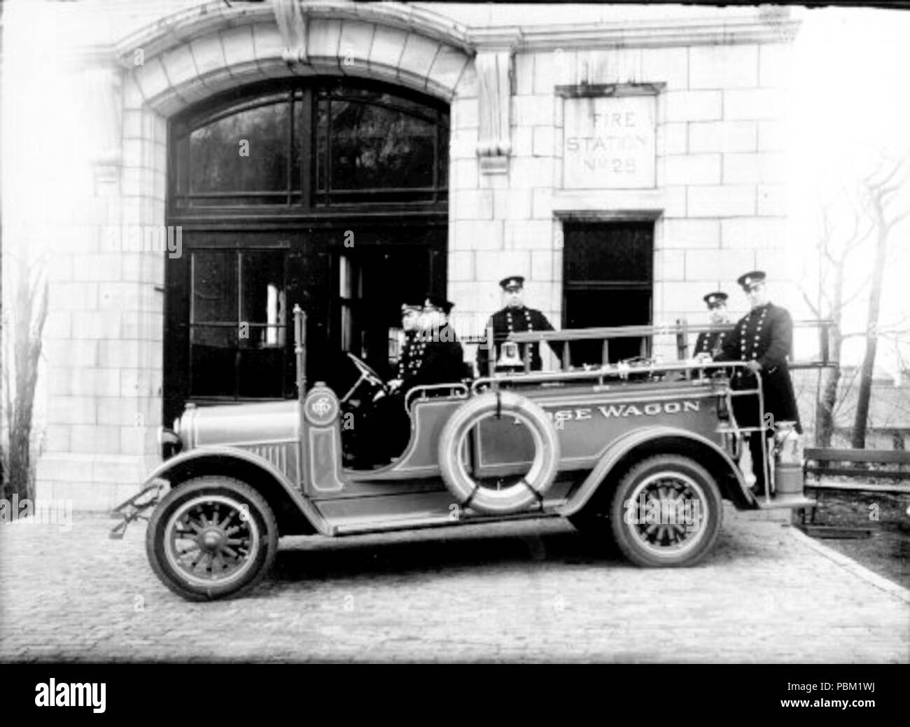 769 Hose Wagon Fire Station 28 Montreal Stock Photo Alamy