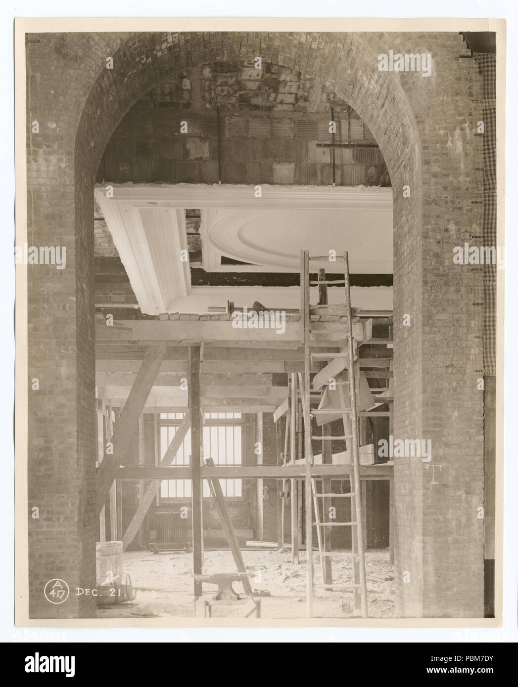 808 Interior work - plaster decoration of a ceiling (NYPL b11524053-489679) Stock Photo