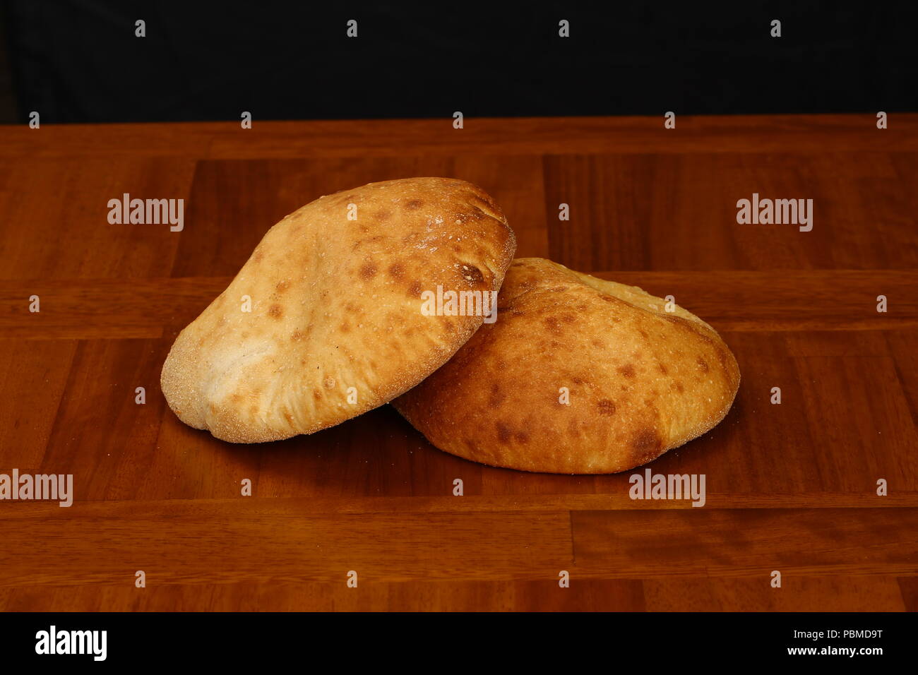Turkish ground pita bread Stock Photo - Alamy