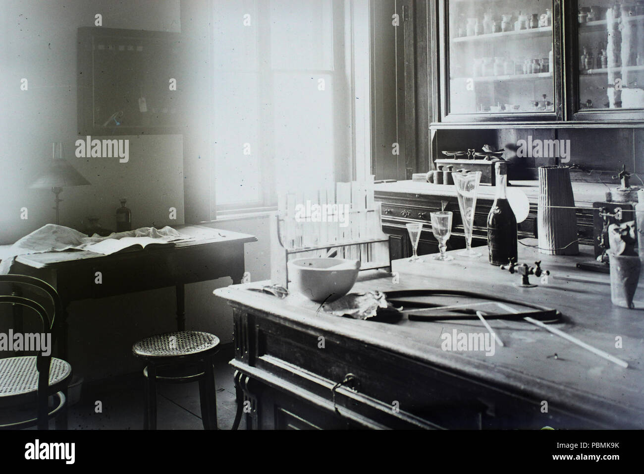 Early 1900s laboratory hi-res stock photography and images - Alamy