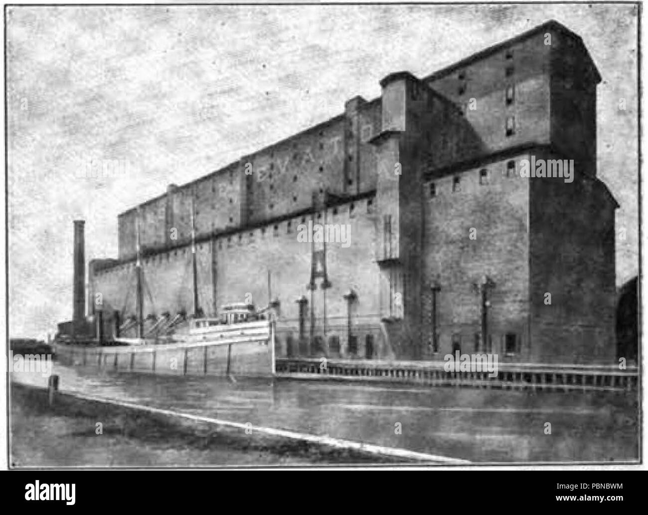 1007 Maury Geography 064C grain elevator Stock Photo Alamy