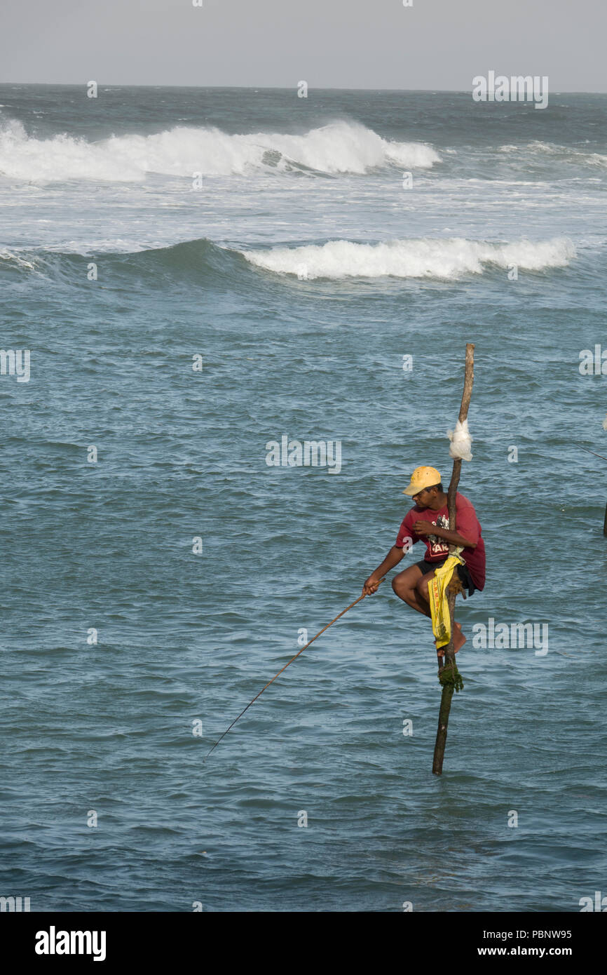 Ocean surf fishing hi-res stock photography and images - Page 4 - Alamy