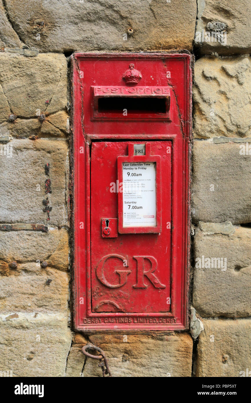 Georgian postbox in Robin Hood's Bay Stock Photo