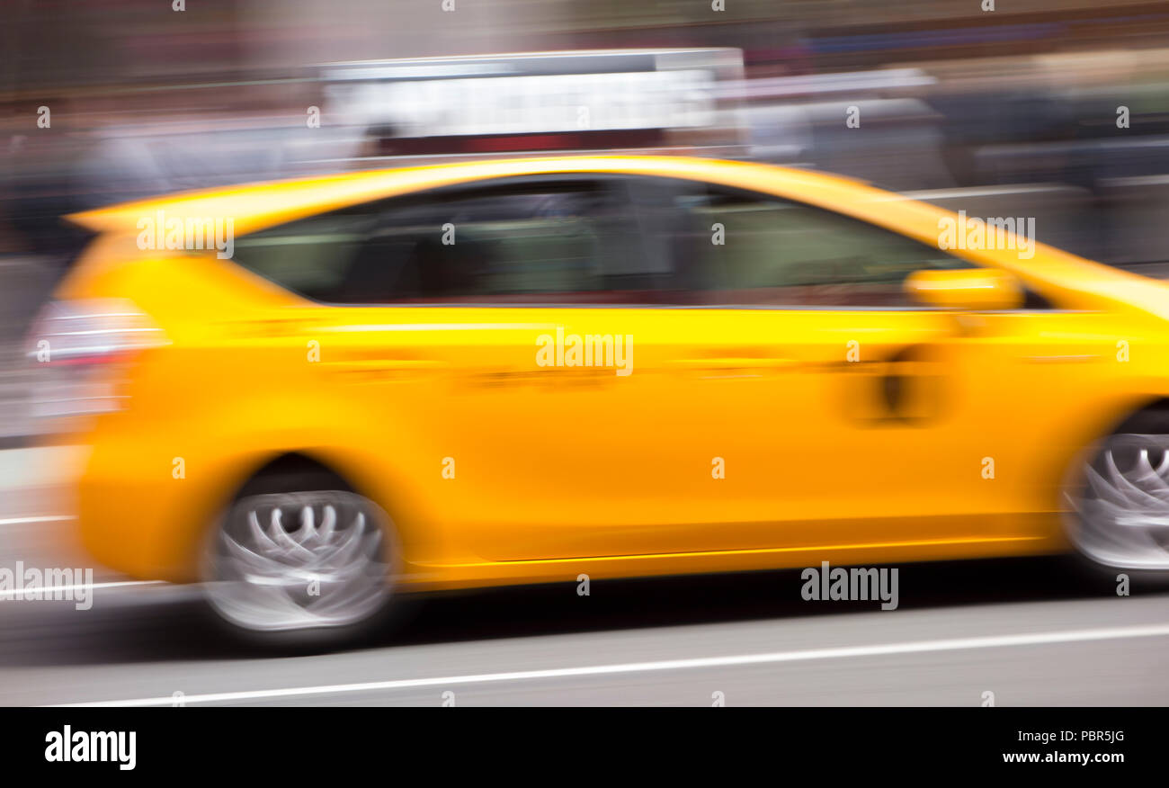 Nyc medallion taxi hires stock photography and images Alamy