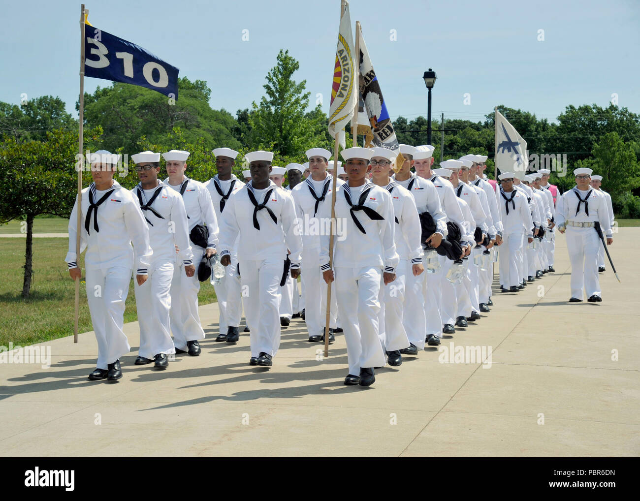 recruit training command great lakes