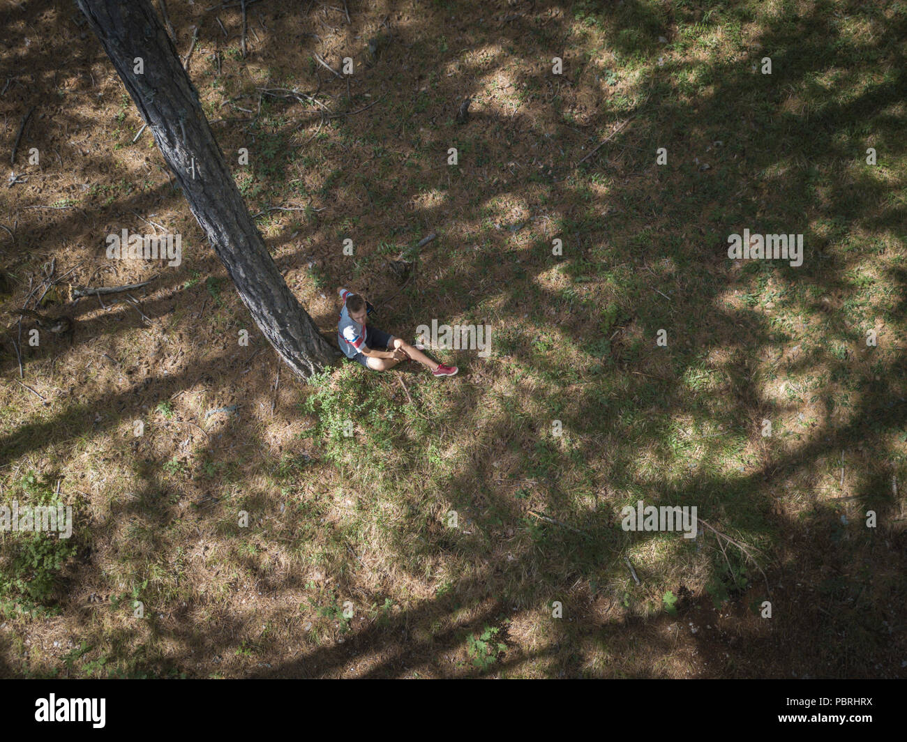 Man in shadow back view lifestyle hi-res stock photography and images ...