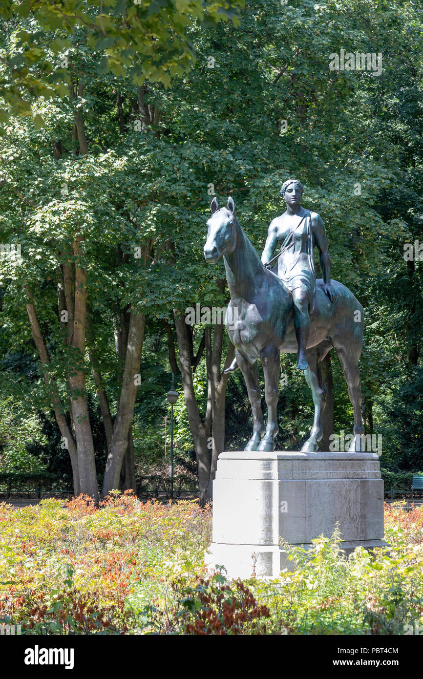 Statue of a Woman on Horseback, ( Amazone zu Pferde ) Grosser Tiergarten, Berlin, Germany Stock Photo