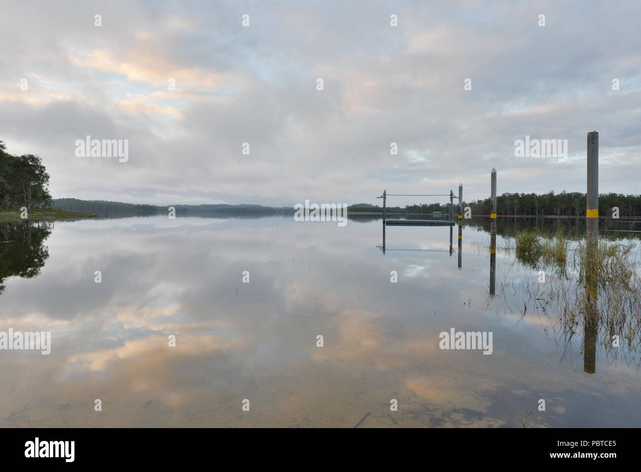 Lake Tinaroo, Atherton Tablelands, QLD, Australia Stock Photo Alamy
