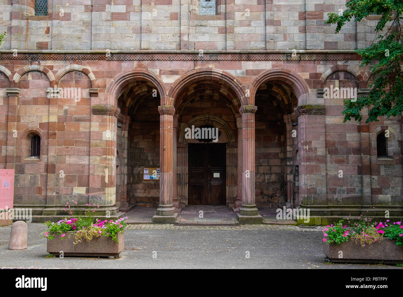 Saint michel romanesque church hi res stock photography and images