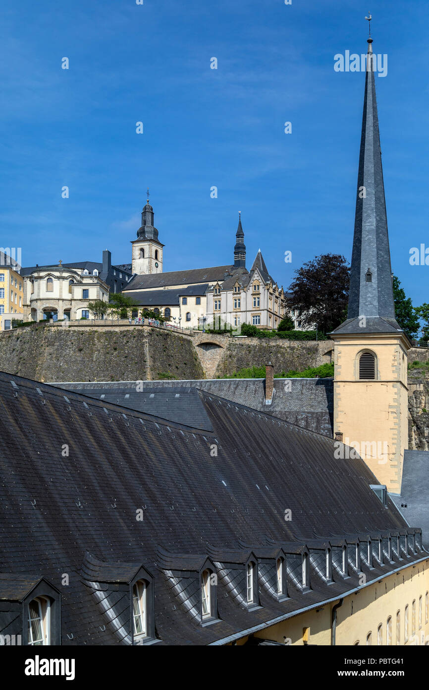 Luxembourg City - Ville de Luxembourg. The walls of the old town viewed from the Grund area of the city. Stock Photo