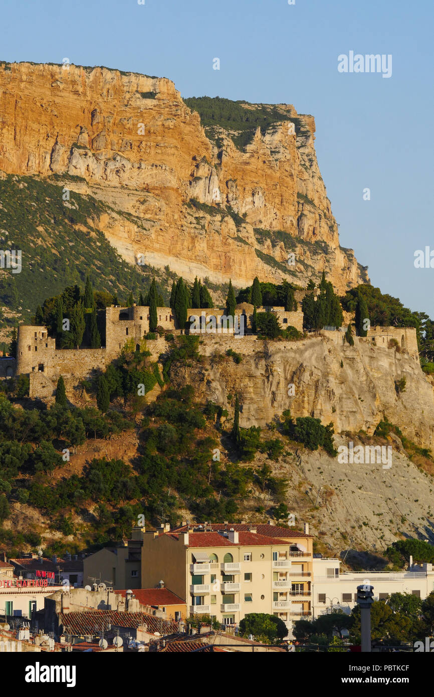 Castle and Canaille Cape, Cassis, Bouches-du-Rhône, France Stock Photo ...