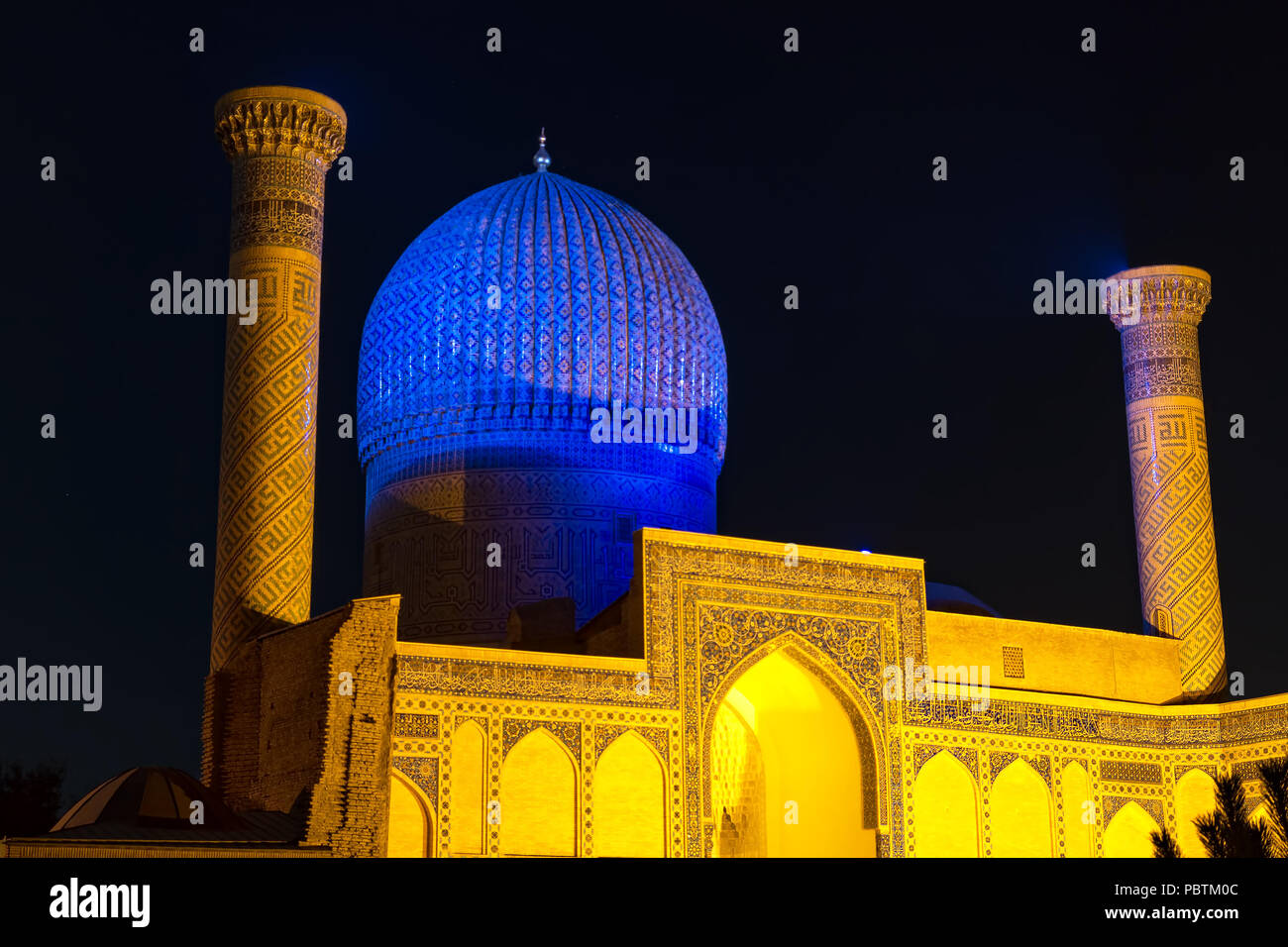 Gur-e Amir mausoleum of Timur at night - Samarkand, Uzbekistan Stock Photo