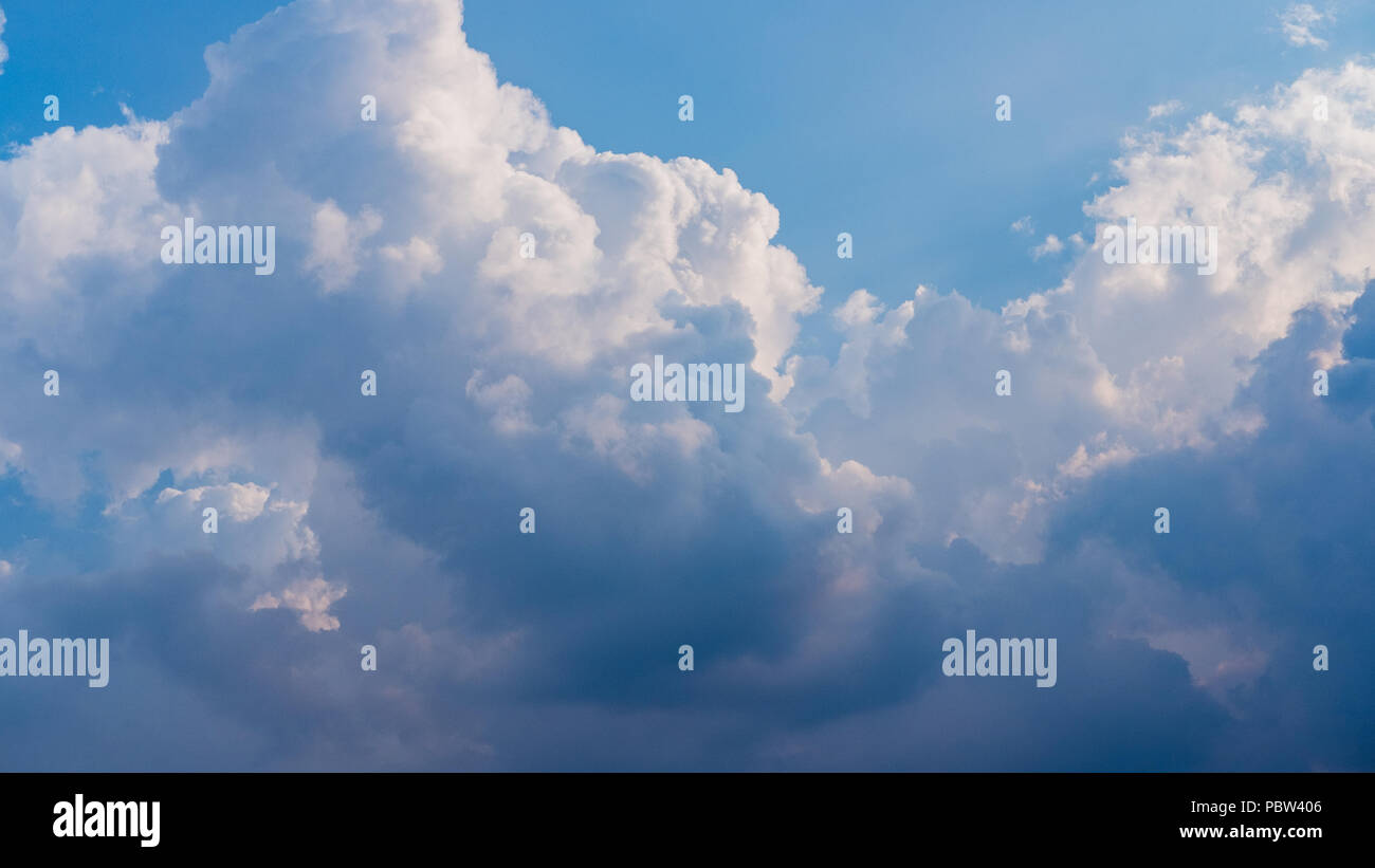 blue sky and cloudy background Stock Photo - Alamy