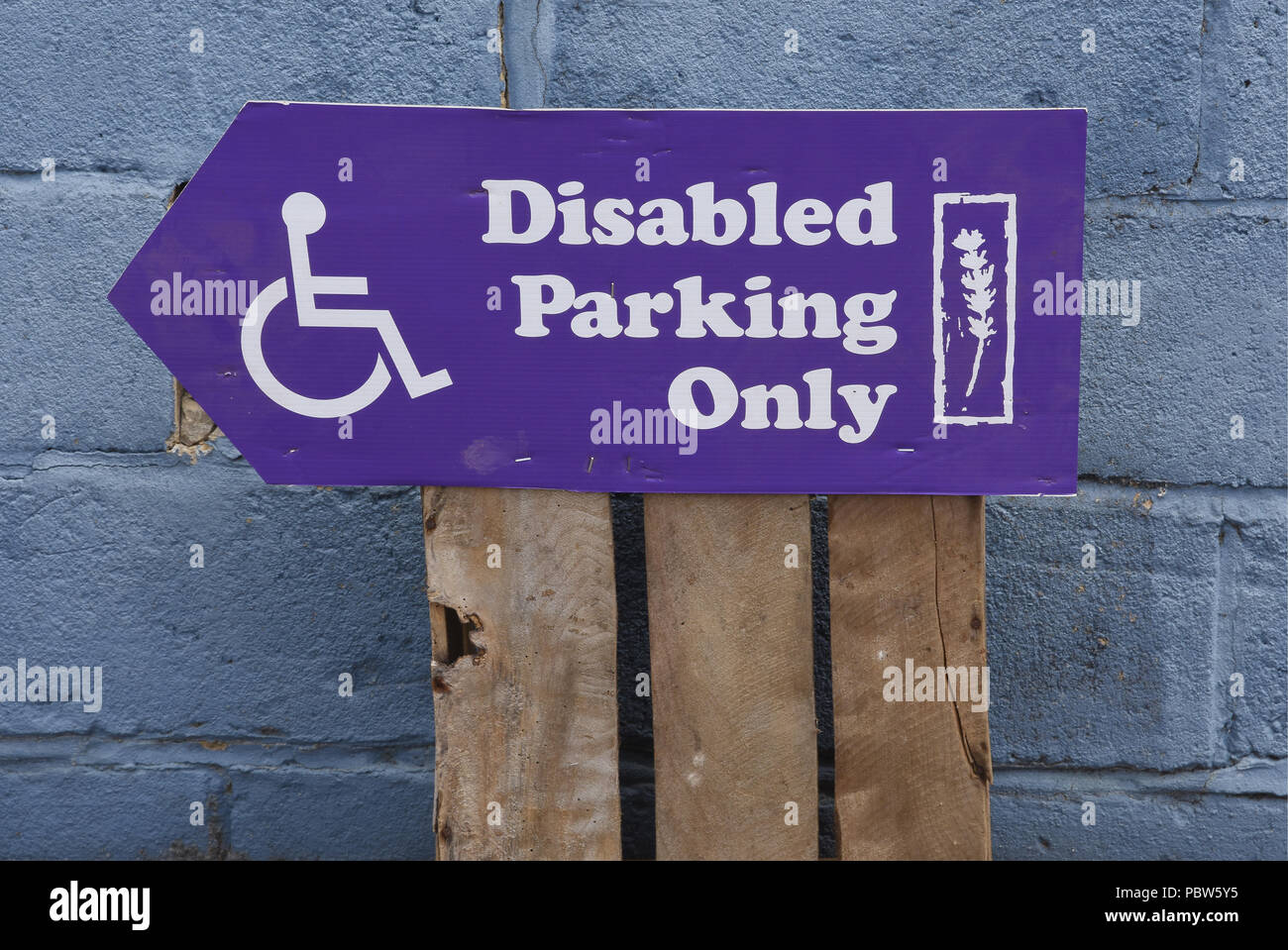 Disabled Parking Sign,Castle Farm,Shoreham,Kent.UK Stock Photo