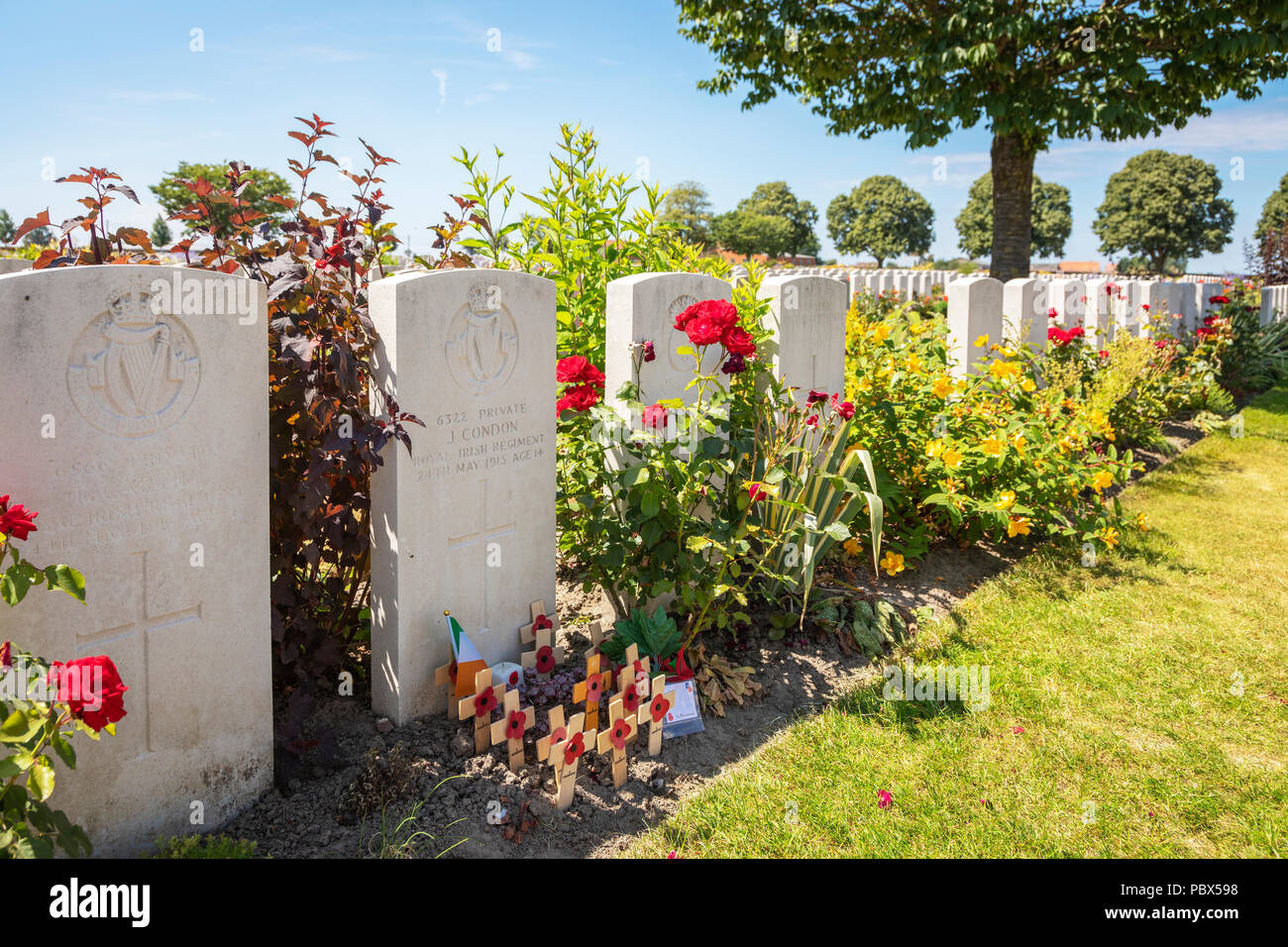 Commonwealth War graves Commission cemetery at Poelcapelle near