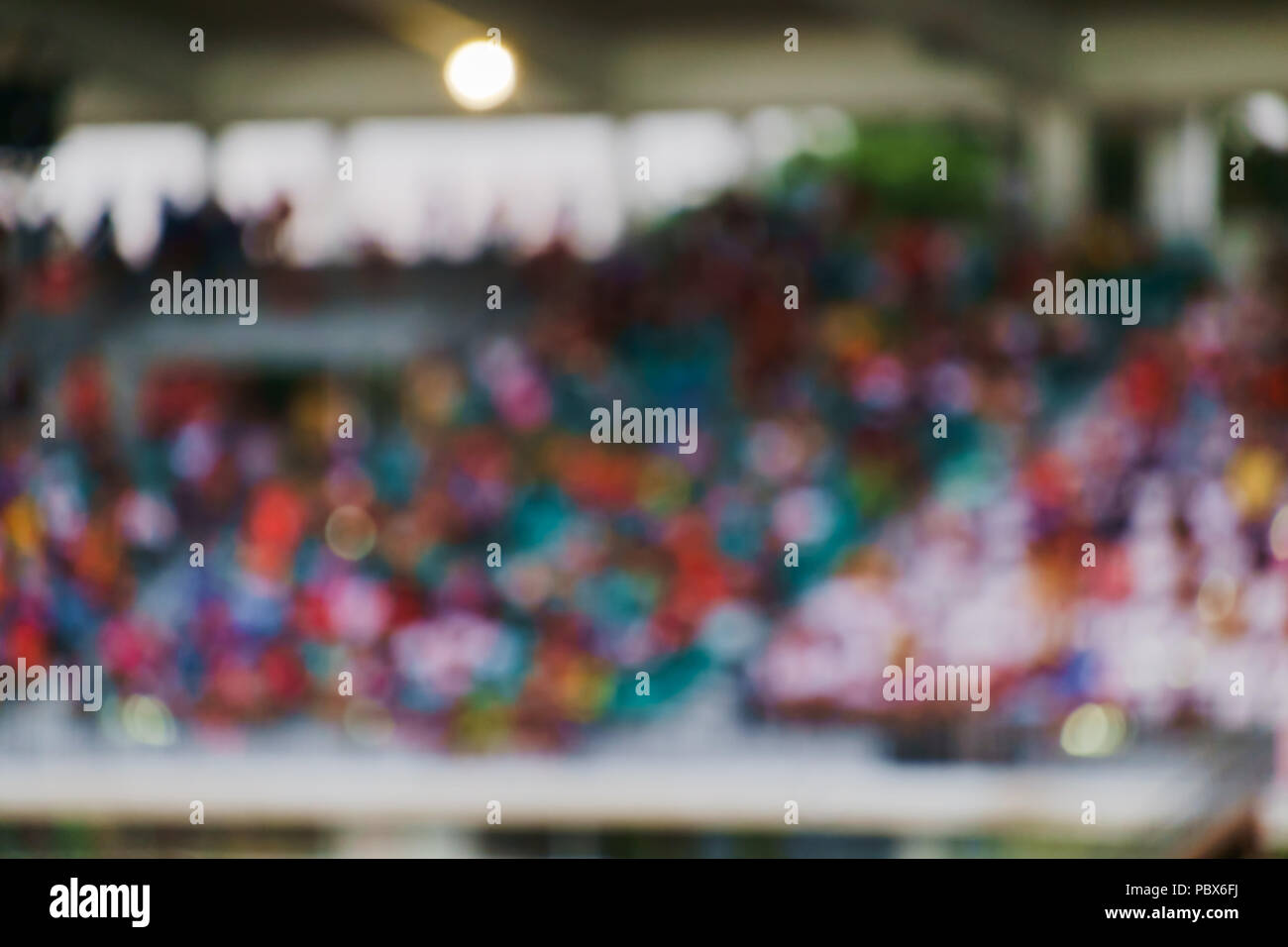 Crowd blur sport hi-res stock photography and images - Alamy