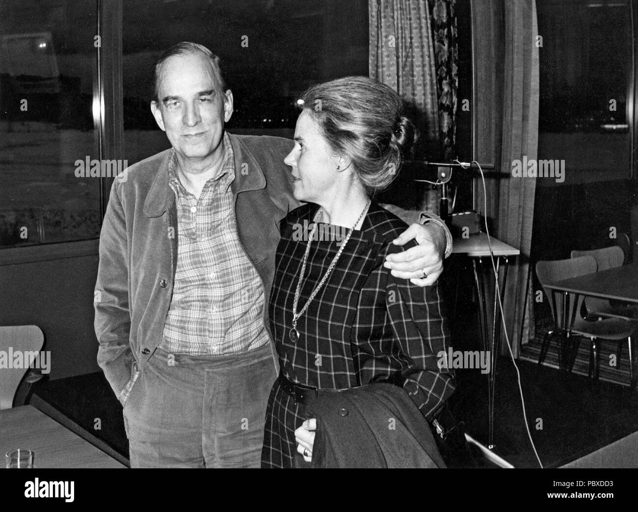 Ingmar Bergman. 1918-2007.  Swedish film director. Here together with his wife Ingrid von Rosen. 1980 Stock Photo