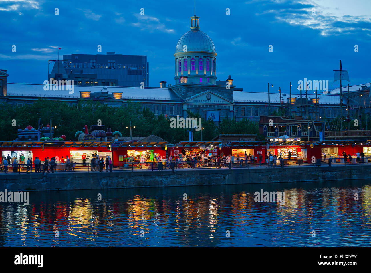 Montreal, Canada, 29 July, 2018. Shops and boutiques along side the Bonsecours water bassin in Old Montreal. Credit:Mario Beauregard/Alamy Live News Stock Photo
