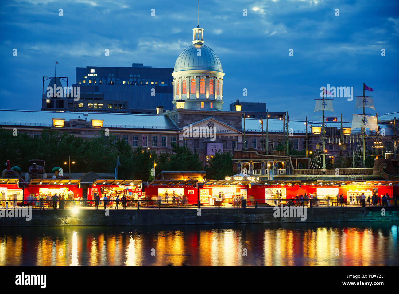 Montreal, Canada, 29 July, 2018. Shops and boutiques along side the Bonsecours water bassin in Old Montreal. Credit:Mario Beauregard/Alamy Live News Stock Photo