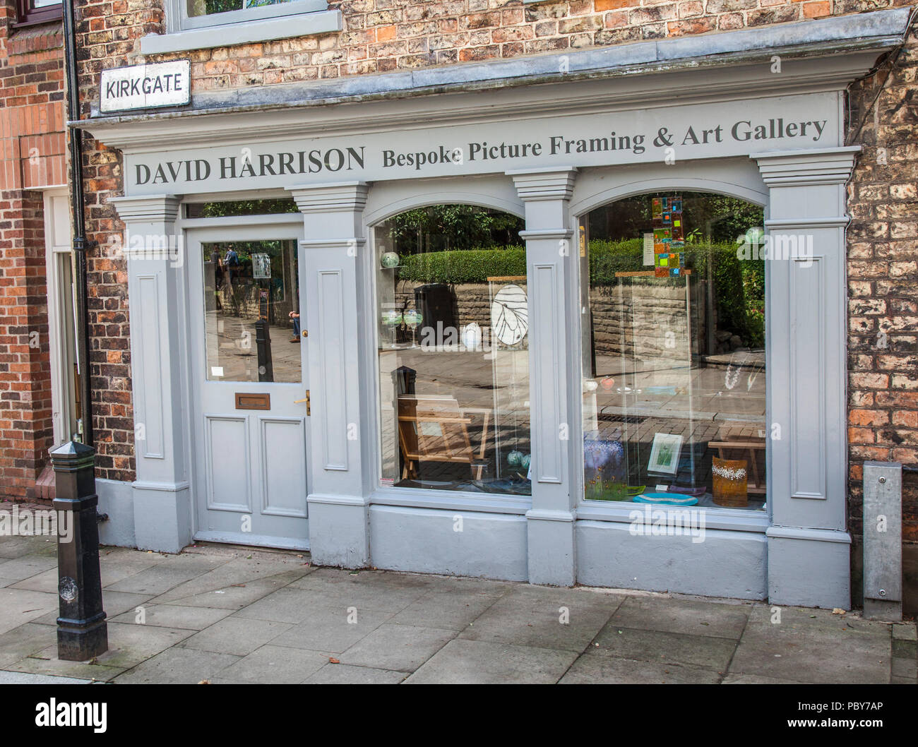 Bespoke picture framing and art gallery hires stock photography and