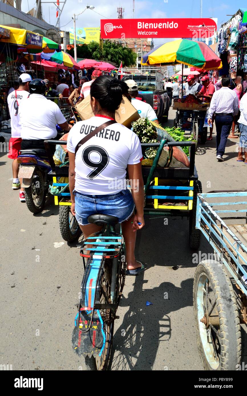 Border Peru - Ecuador . Department of Tumbes .PERU Stock Photo - Alamy