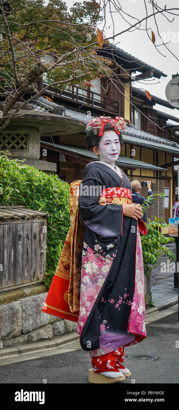 Memoriseren Zoekmachinemarketing bladerdeeg Geisha girl historical hi-res stock photography and images - Page 2 - Alamy