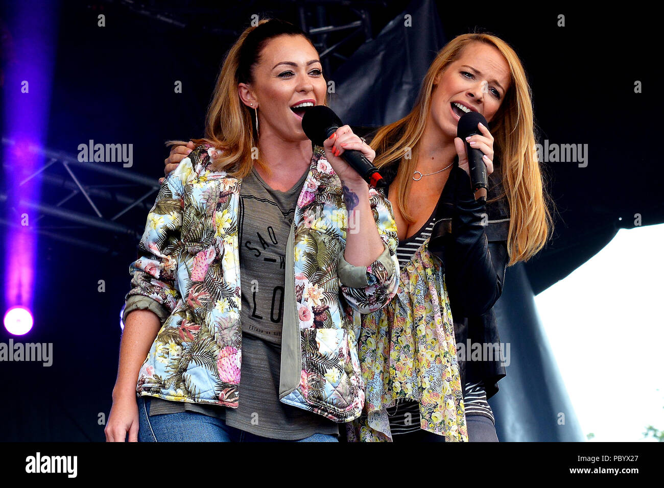 Liz McClarnon And Natasha Hamilton, Atomic Kitten Performing Live On ...