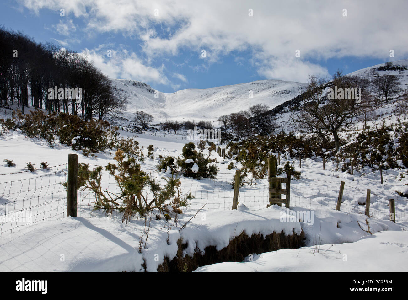 Pentland weather hires stock photography and images Alamy